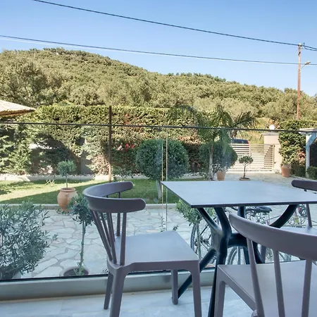 Apartman Dionysia S1 Alikanász