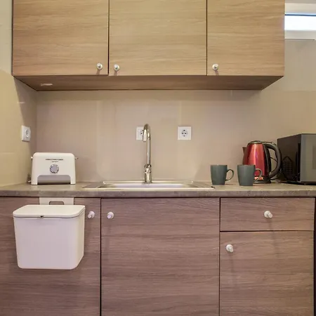 Dionysia S1 Apartman Alikanász