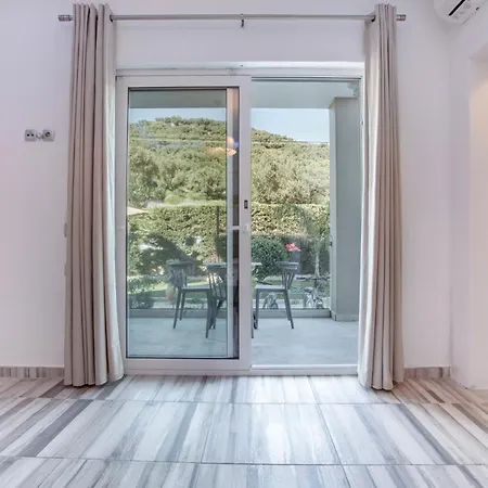 Dionysia S1 Apartment *